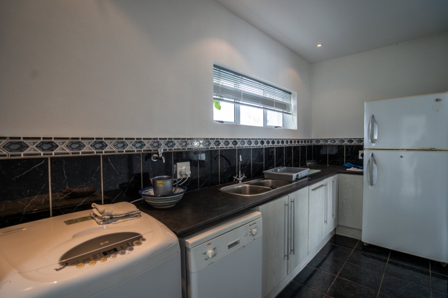 6 Bedroom Property for Sale in Royal Alfred Marina Eastern Cape